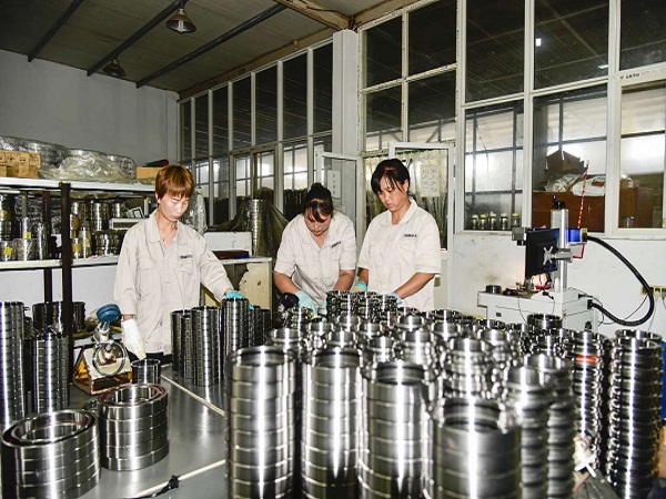 六類精密軸承的設(shè)計(jì)特點(diǎn)和應(yīng)用領(lǐng)域 六類精密軸承的設(shè)計(jì)特點(diǎn)和應(yīng)用領(lǐng)域